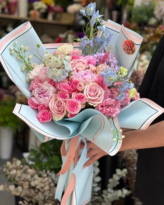 Monaco Royal-Pembe Gül Mix Buket